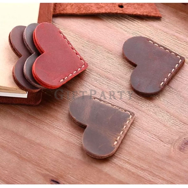 Heart Shaped Leather Bookmark,愛心皮革書籤,雜誌附錄,便宜贈品,廣告贈品