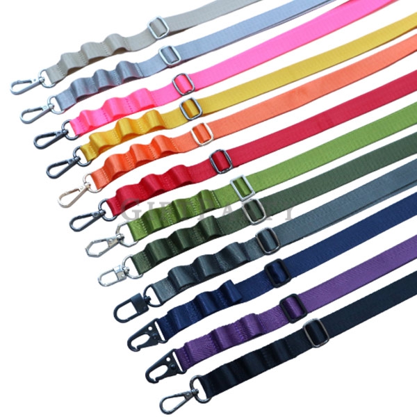 hone lanyard, metal clip lanyard, tech giveaway, lanyard with clip, custom badge holder,手機掛繩斜揹金屬掛脖扣環