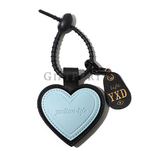 leather keychain,logo charm,gift for branding,retail promo key ring,IP accessory,皮革愛心鑰匙圈掛飾